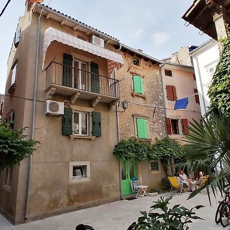 Apartment Veli Dvor Cres Exterior foto